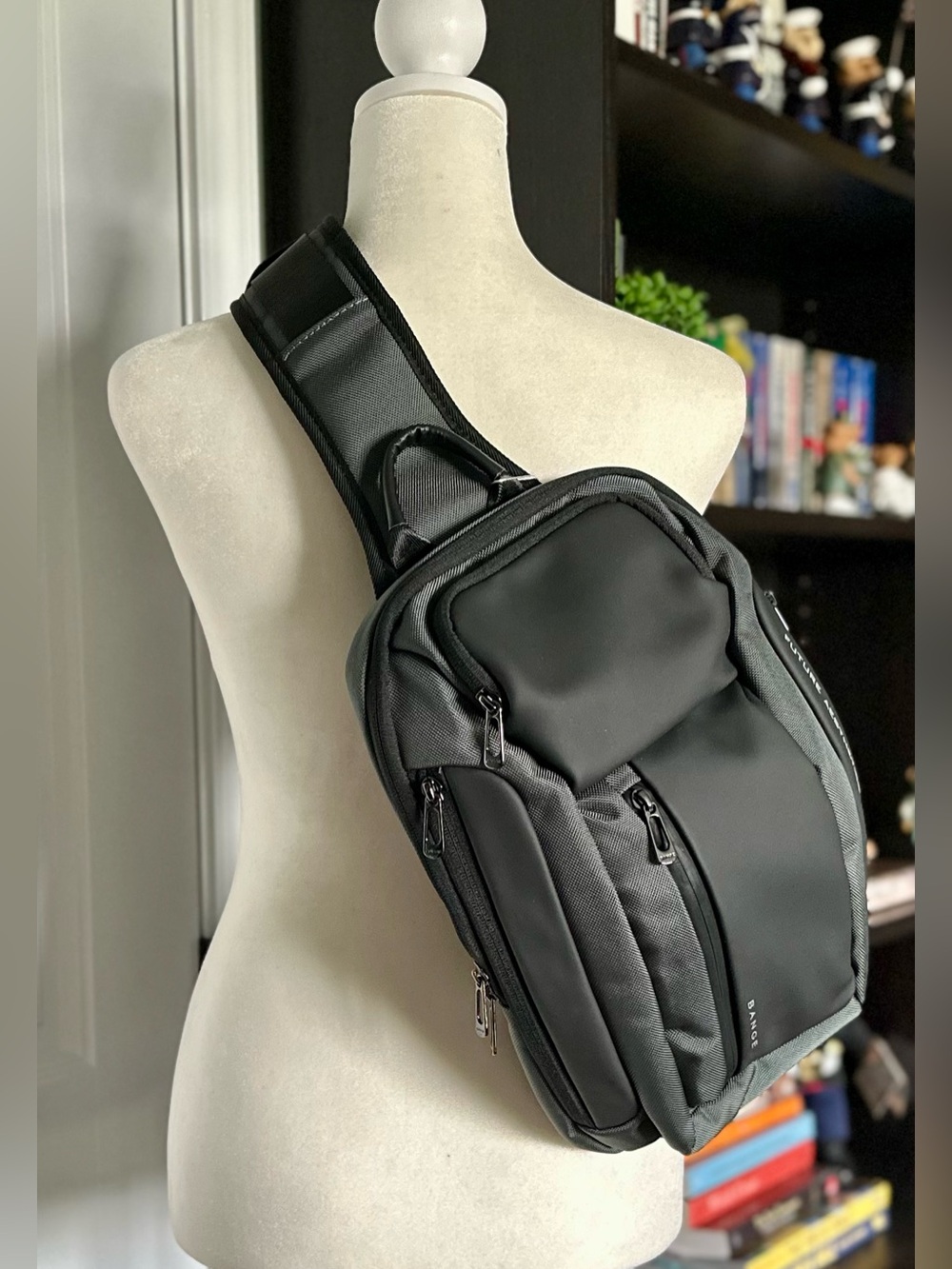 BANGE Waterproof Sling Backpack Crossbody Tech Bag Tablet Travel Pack